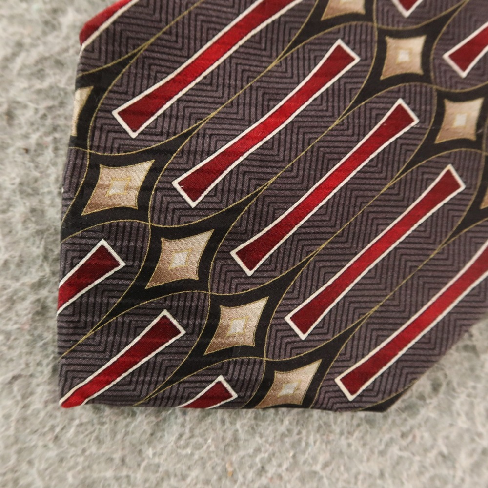 Nippon‎ Tie Black Geometric 100% Silk 4"